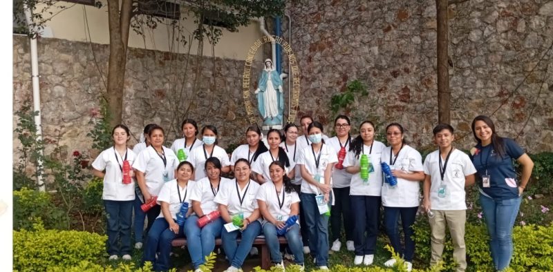 Equipo Ángeles de Batas Blancas